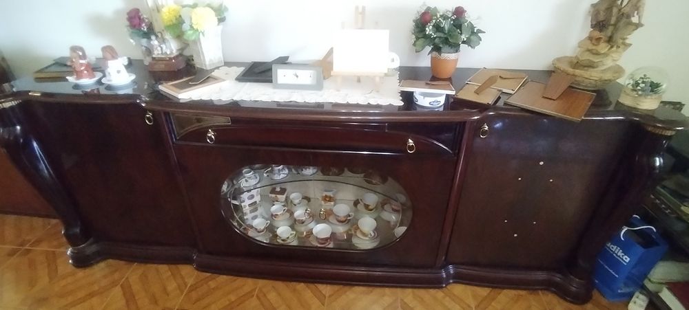 Móvel se sala mais aparador