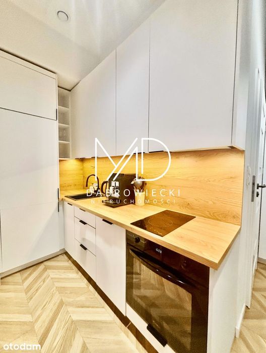 Umeblowana Kawalerka W Centrum Katowic, 25m², Parter, Osobne Wejście