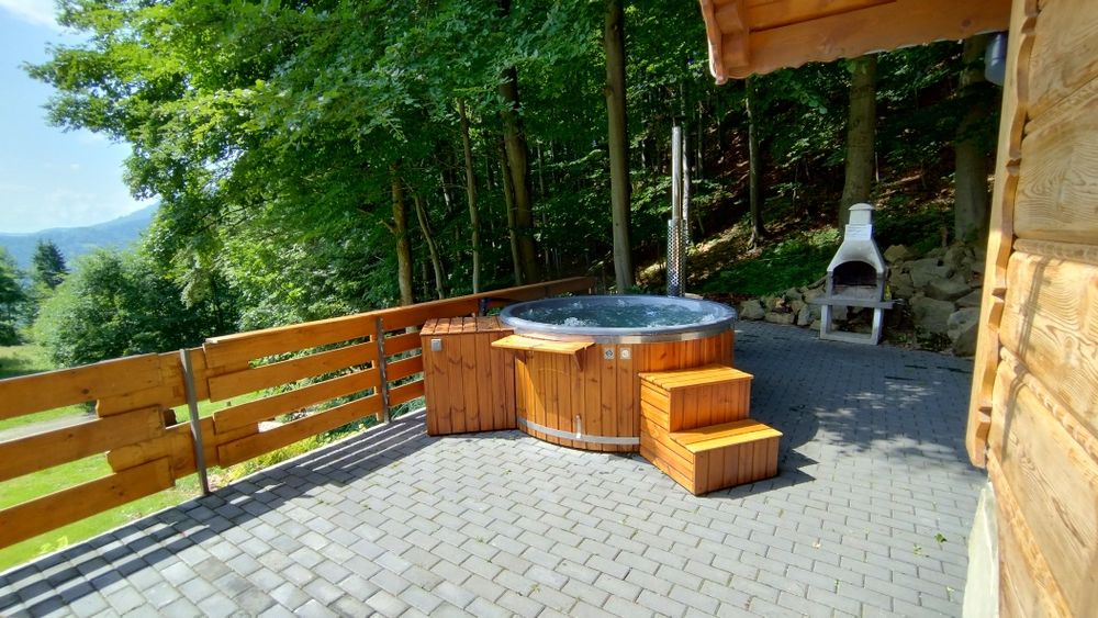 Domki, domek,noclegi z banią, jacuzzi do wynajęcia w Szczyrku .Walówka