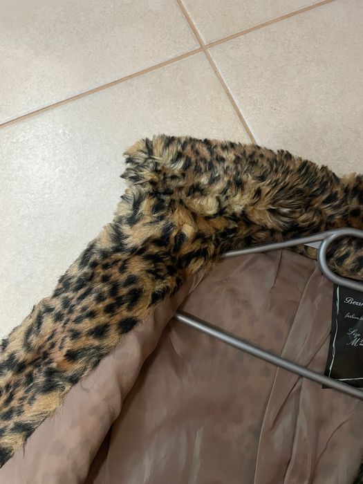 Colete de pêlo - Marca Bershka