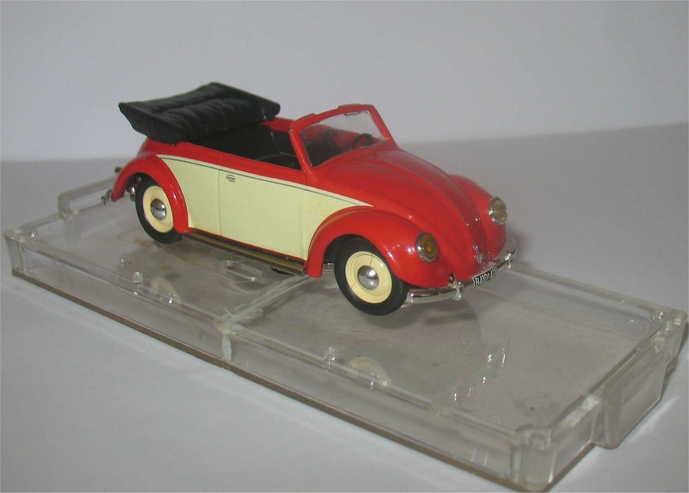 Vitesse - Volkswagen Carocha Cabriolet (aberto - vermelho) - 1949