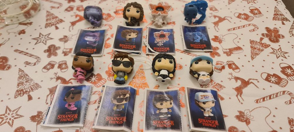 Bonecos Stranger Things Kinder joy