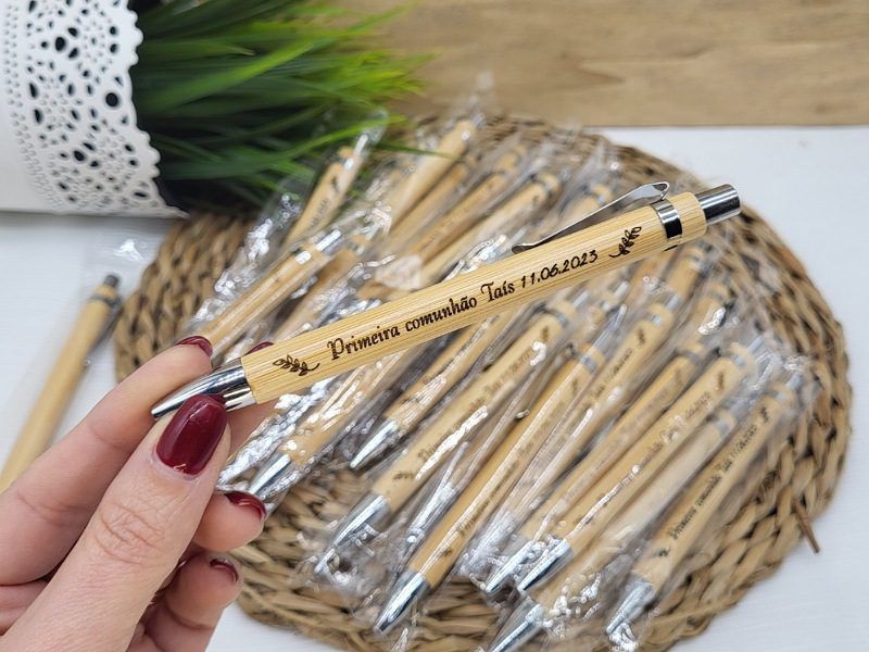 Canetas e lápis personalizados