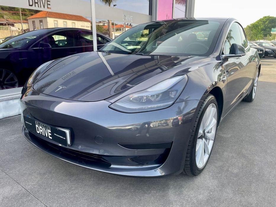 Tesla Model 3 Standard Range Plus RWD