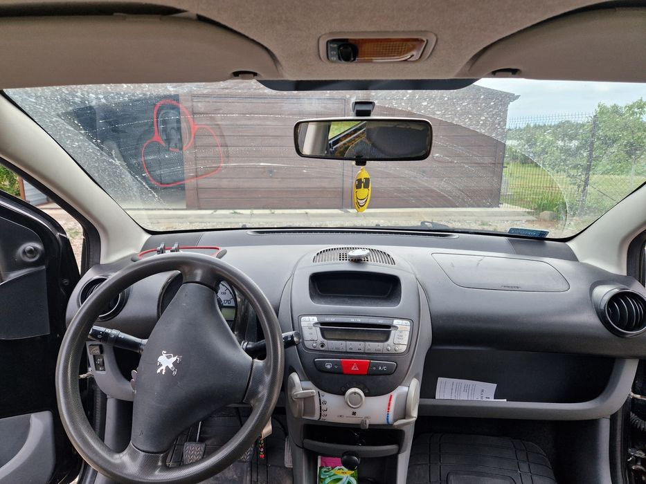 Peugeot 107 z 2010 r