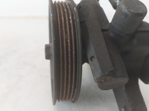 Bomba de direção TOYOTA Corolla Sedan (_E10_)
