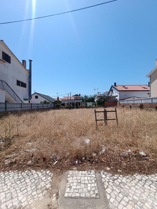 Terreno Urbano 300m2 para Construção na Avenida dos Aliados – Quinta d