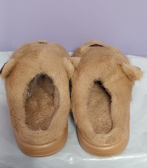 Домашні тапочки.