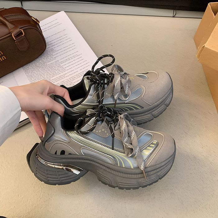 Кросівки жіночі ЗНИЖКА