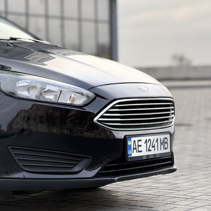 Ford Focus 2016 року, 2.0 бензин, автомат, чорний колір