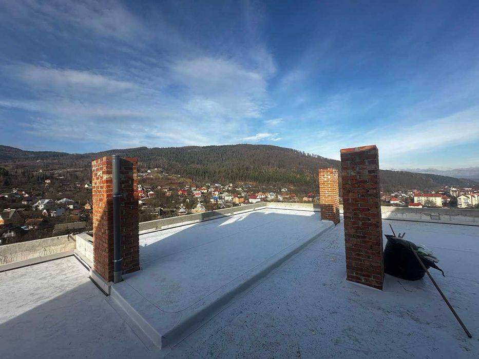 Продається унікальна 2-кімнатна квартира в серці Карпат