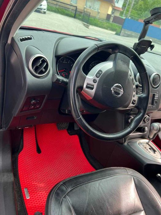 Nissan Qashqai 2.0 бензин 2013 року