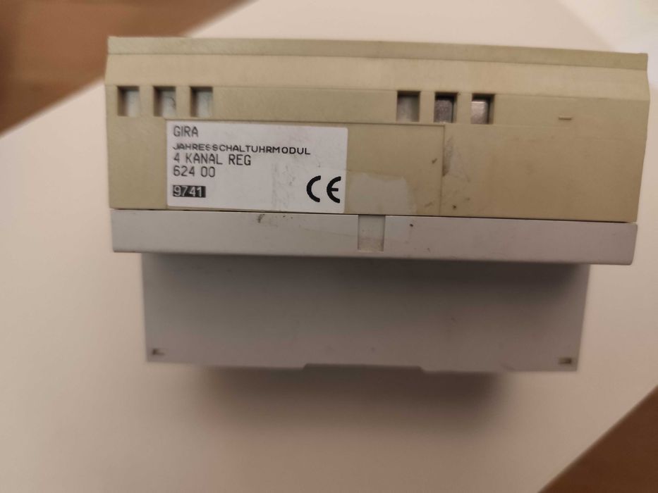 Programator czasowy Gira