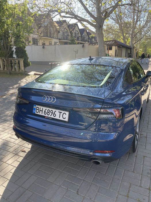 Audi A5 2019 VIN WAUENCF5XKA071986 фото оголошення 4 з 9