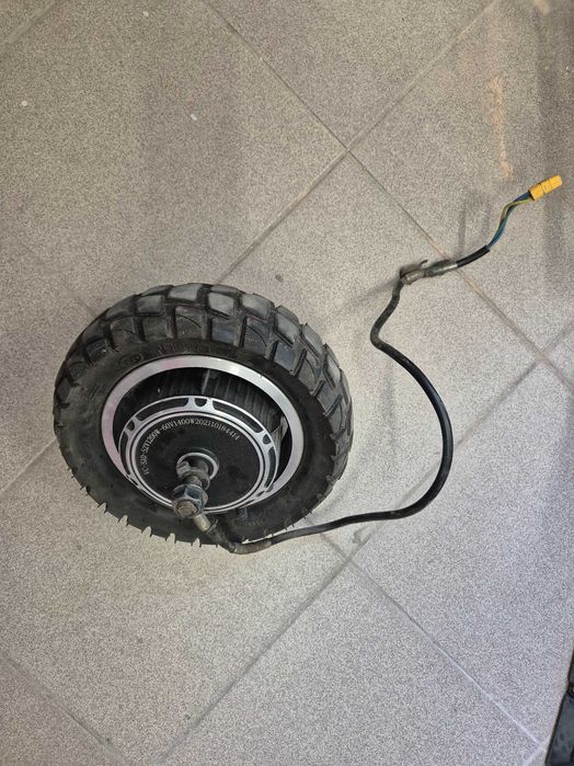 Silnik Motus Pro 10 Sport GT z oponą (WYSYŁKA GRATIS)
