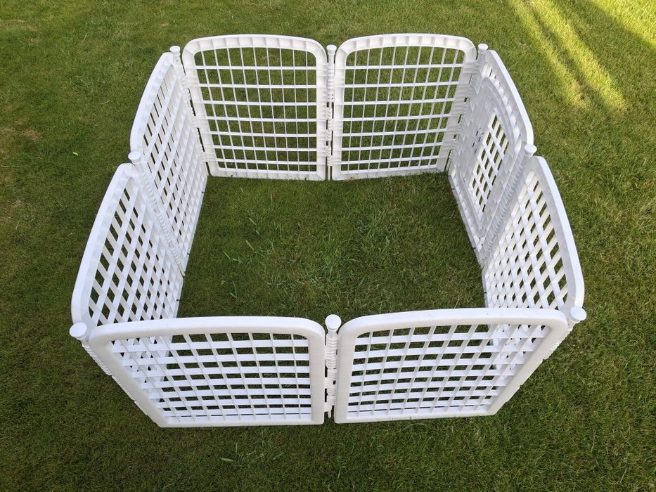 Пластиковий складний вольєр для цуценят