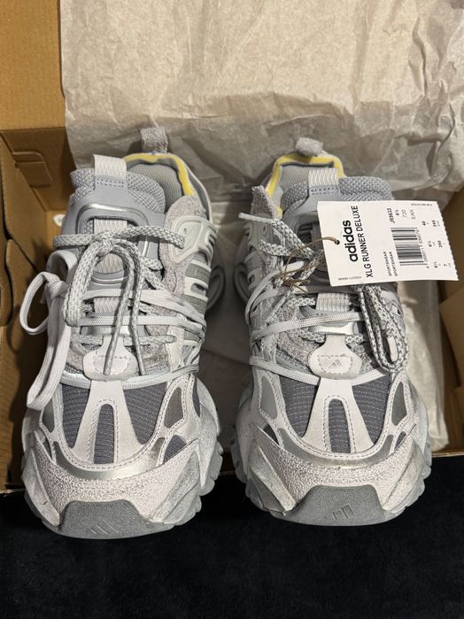 Adidas XLG Runner Deluxe