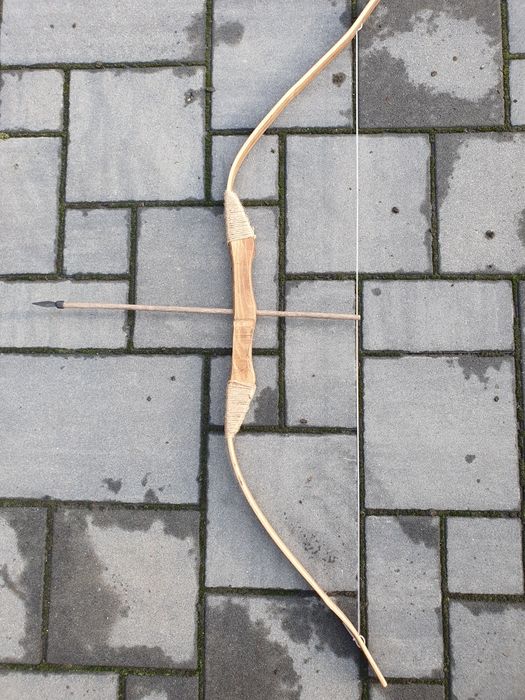 Łuk drewniany profilowany klasyczny plus strzała