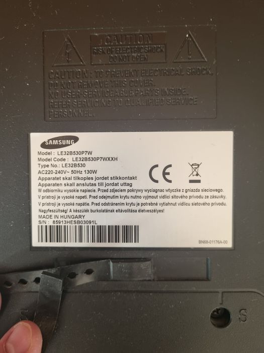 Telewizor Samsung LE32B530P7W + pilot
