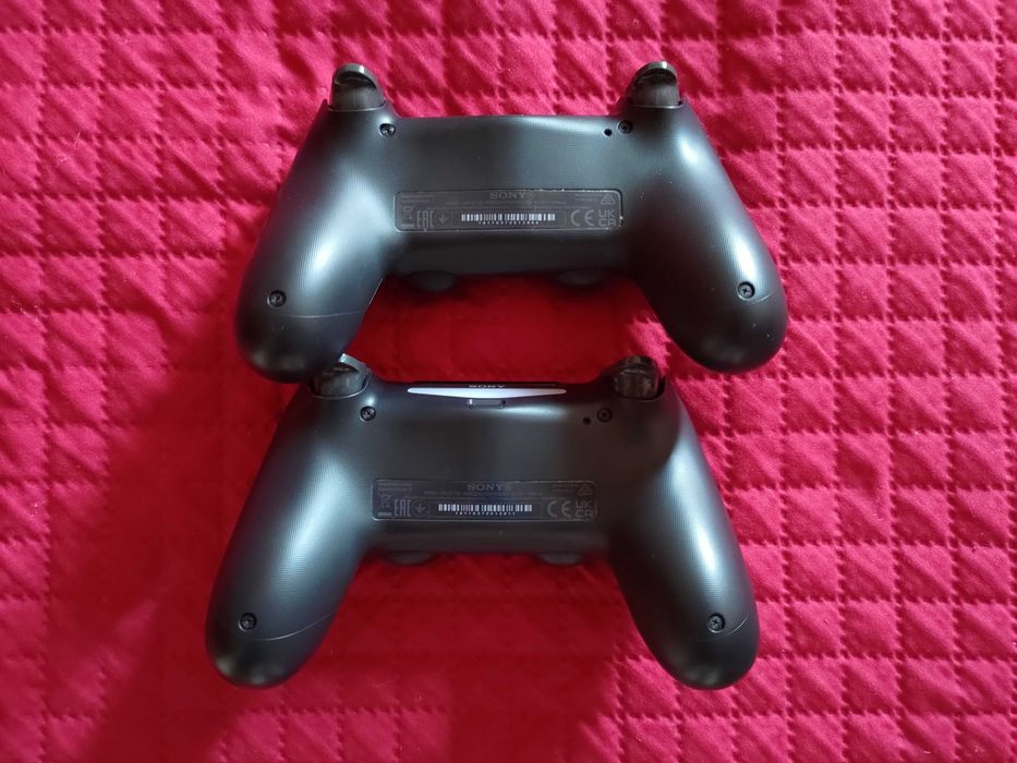 SONY PS4 - PlayStation 4 - 1TB SSD com 5 Jogos + 2 Comandos + Volante