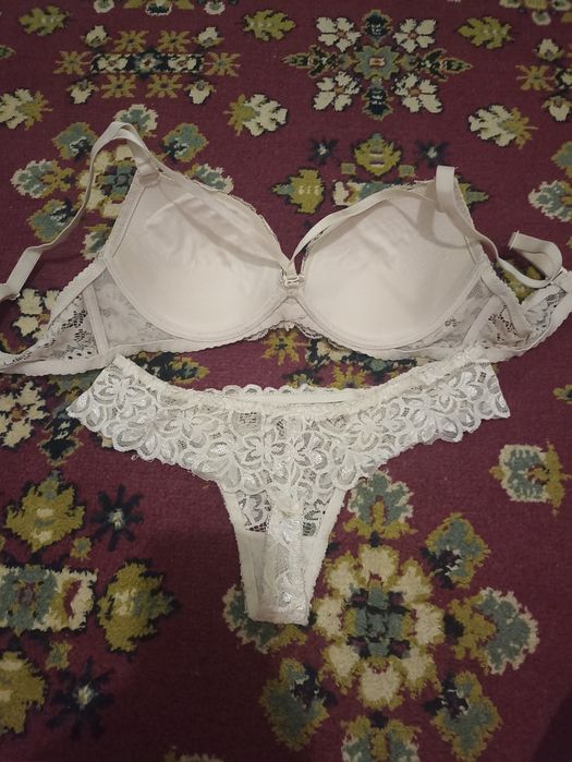 Набор белья, лифчик,бюстгалтер,трусики мереживні