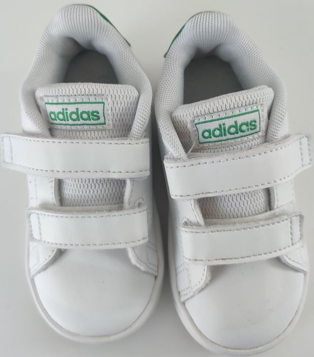 Sapatilhas Adidas 22