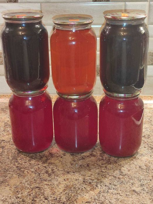 Різноманітна домашня консервація 2025 р (огірки, аджика, варення)