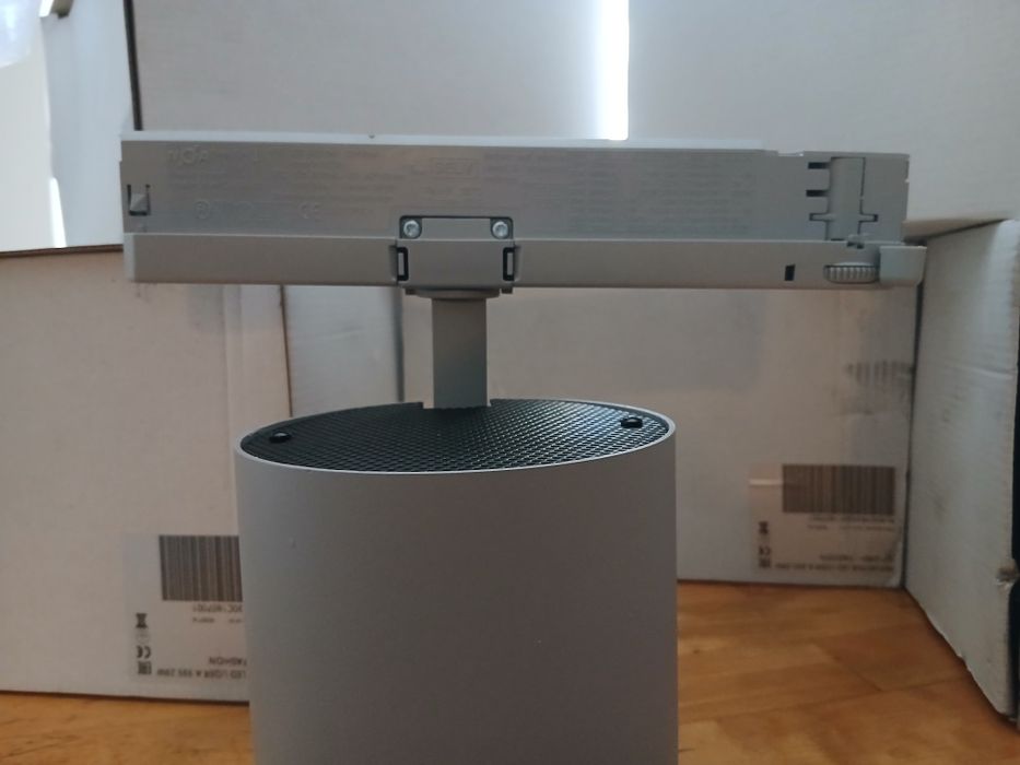 18 st Sprzedam lamp ledowych na szynoprzewód