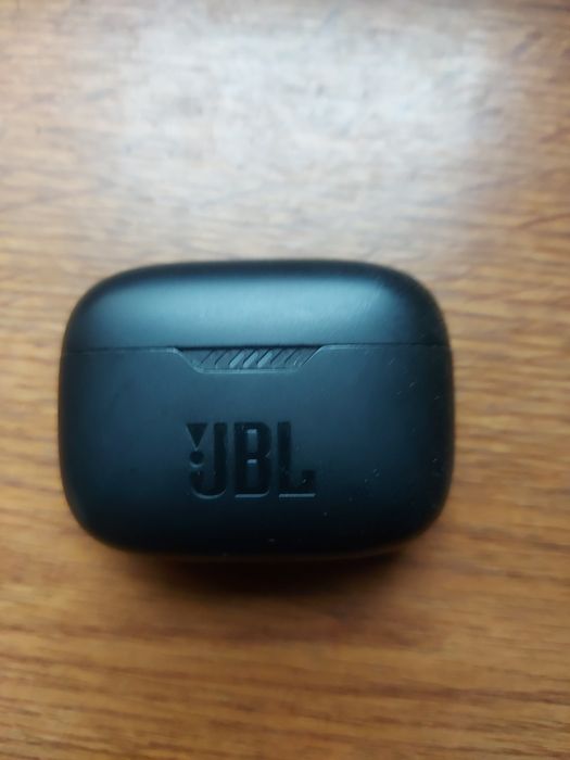 JBL   наушникт ноаые