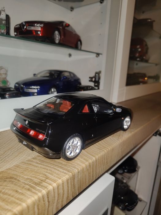 Alfa Romeo GTV 916 Otto 1:18