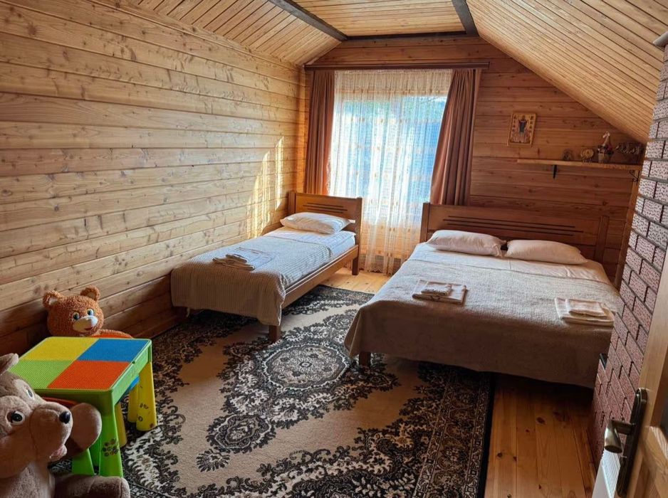 Котедж для відпочинку у Сколе "Дача Тиха"