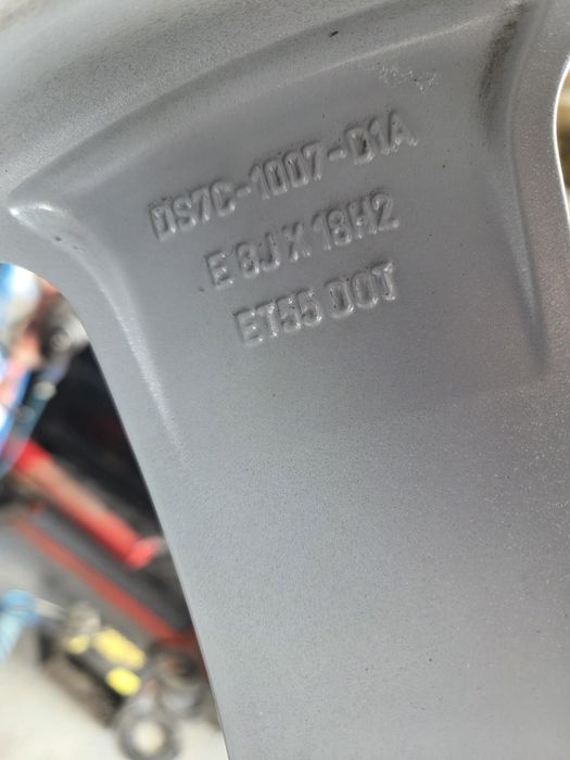 Felgi Aluminiowe Ford 5x108 8Jx18 ET 55  Volvo