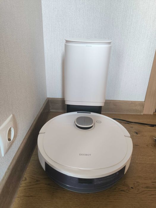Продам робот-пилосос Ecovacs Deebot Ozmo N10 Plus