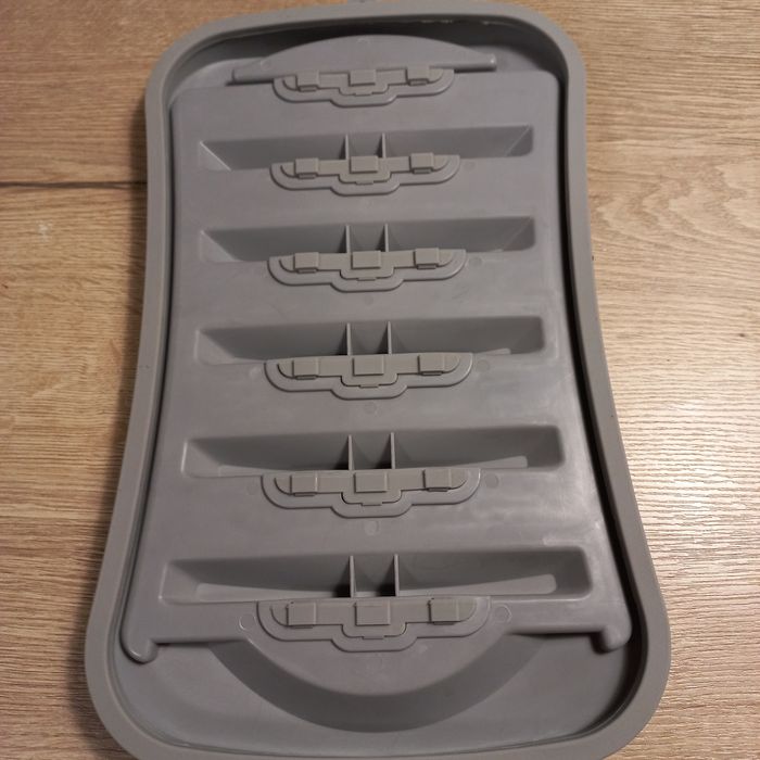 Podstawa na pokrywki z garnków Ikea