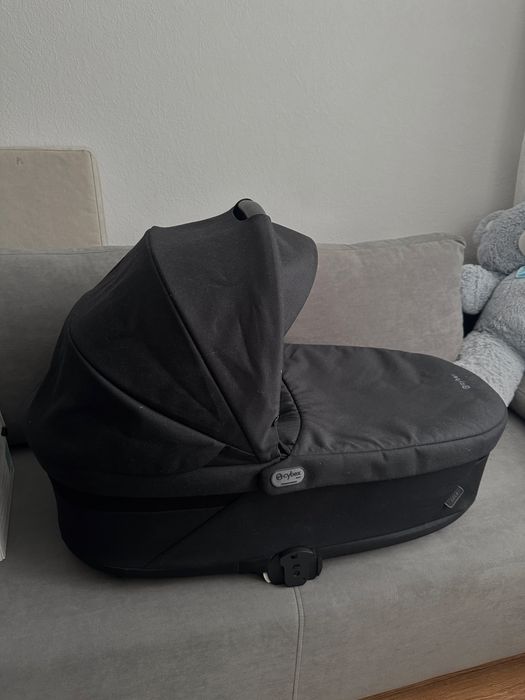 Люлька чорнаMoon Black Balios S Lux