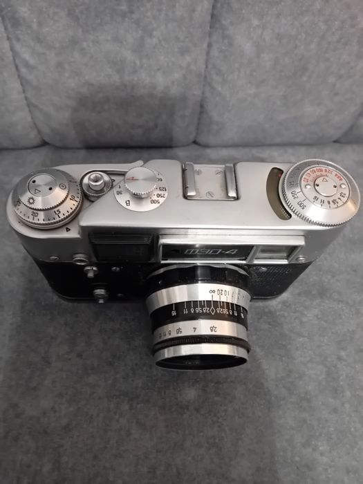 Aparat fotograficzny FED 4
