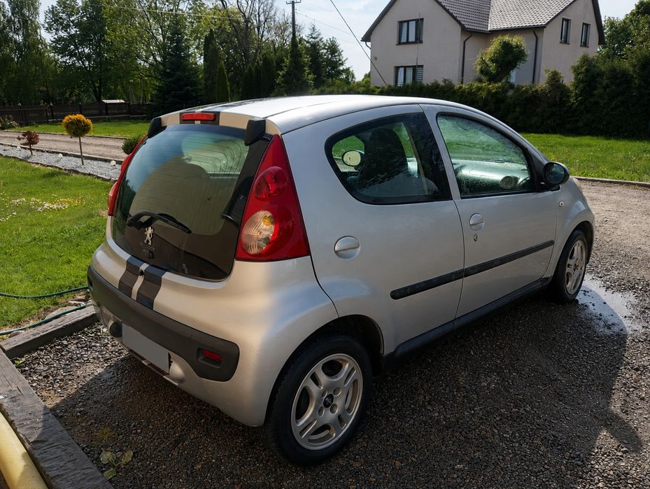 Peugeot 107  1.0
