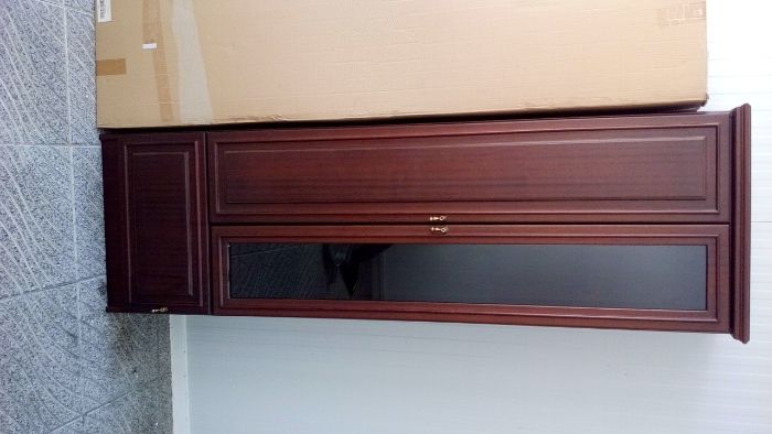 Móvel alto, em mogno - Quarto, escritório, sala ou hall de entrada?