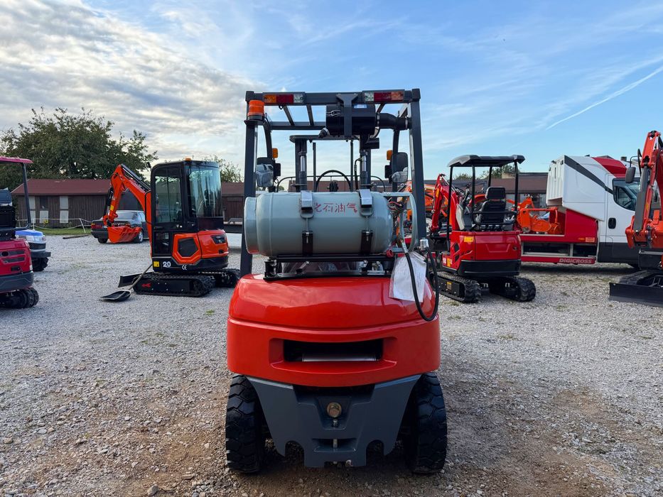 Wózek widłowy MEX K20  Silnik NISSAN Triplex NOWY OD REKI