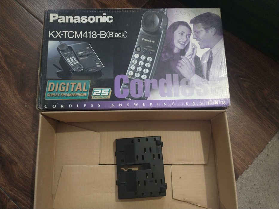telefon stacjonarny Panasonic KX-TCM 418-B
