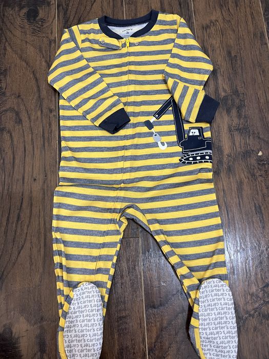 Carters чотири піжами 2t та 3t, 2-3 роки