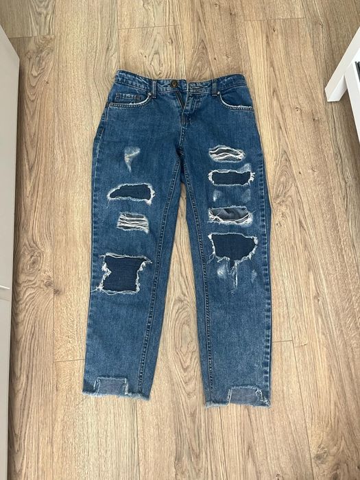 Jeansy z dziurami Cropp L