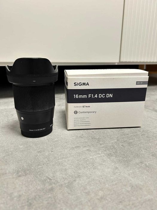 Zestaw Aparat Sony A6300, Sony 18-200, Sigma 16