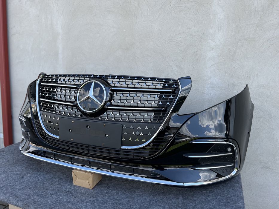 Бампер оригінал взборі v class v300 w447 рестайл 2025р стає з 14-25р