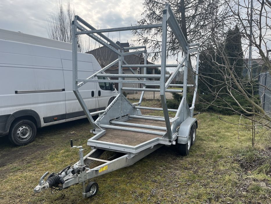 Przyczepa do przewozu rur