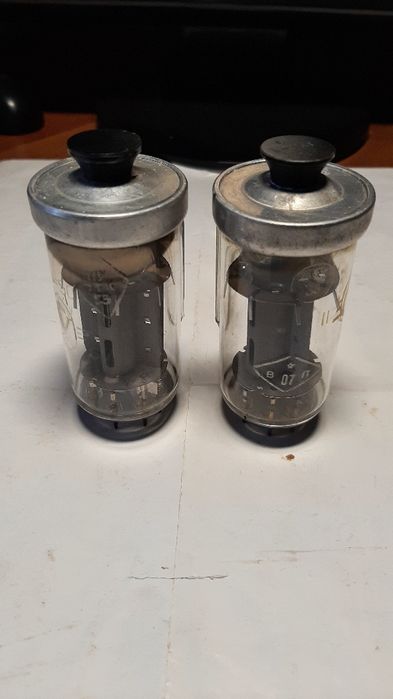 Радіолампи ГУ-50 з панелькою-стакан,єл.двигуни.