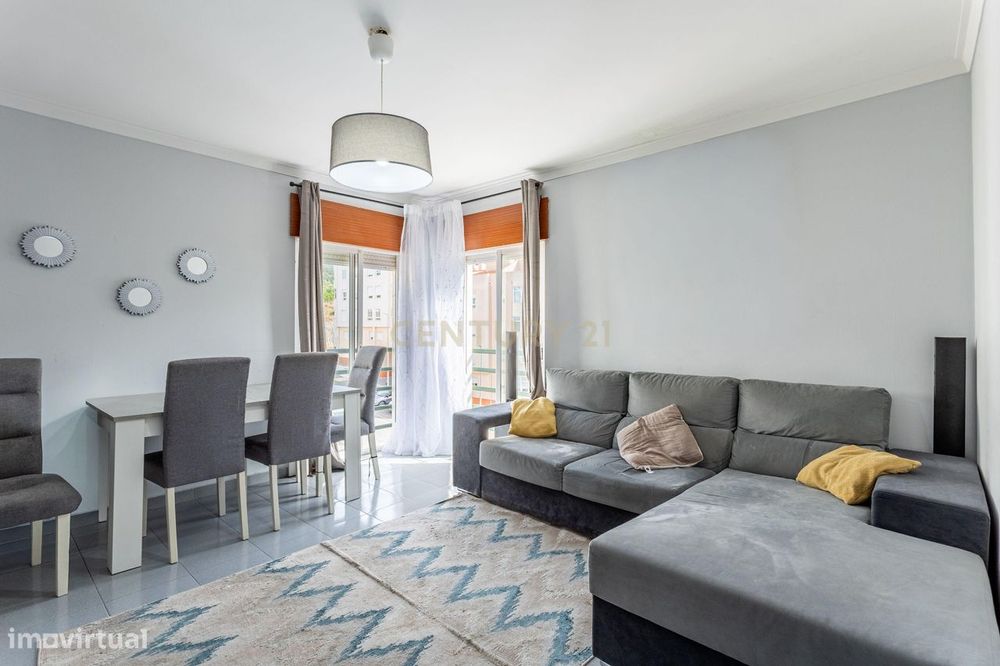 Apartamento T2 na Quinta da Maranhota em Vialonga