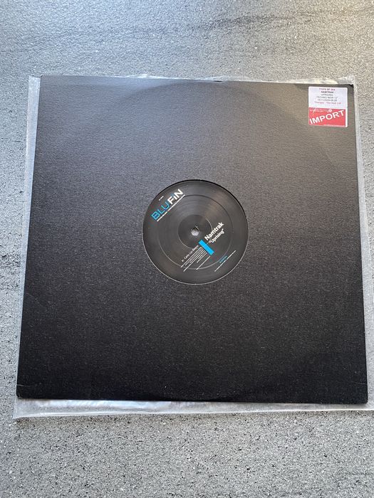 Namtrak – Uprising carlio lio minimal sztos vinyl