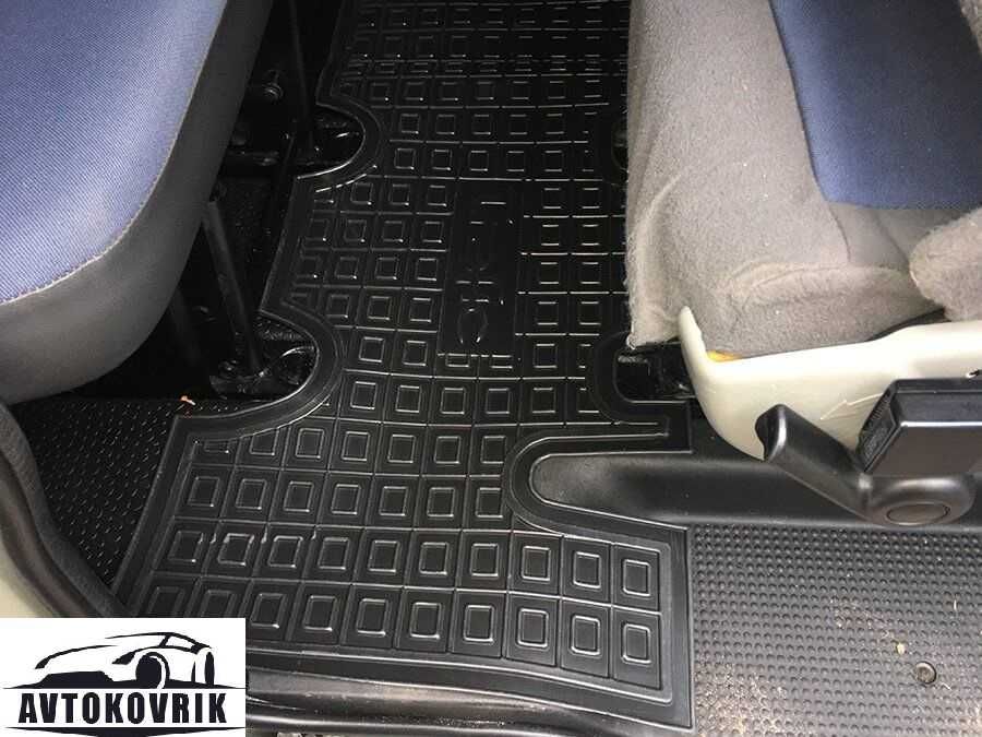 Коврики Opel Vivaro Renault Trafic 2002-2014 автогум салон Avto Gumm