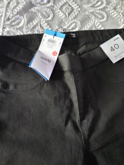 Spodnie damskie 40 nowe